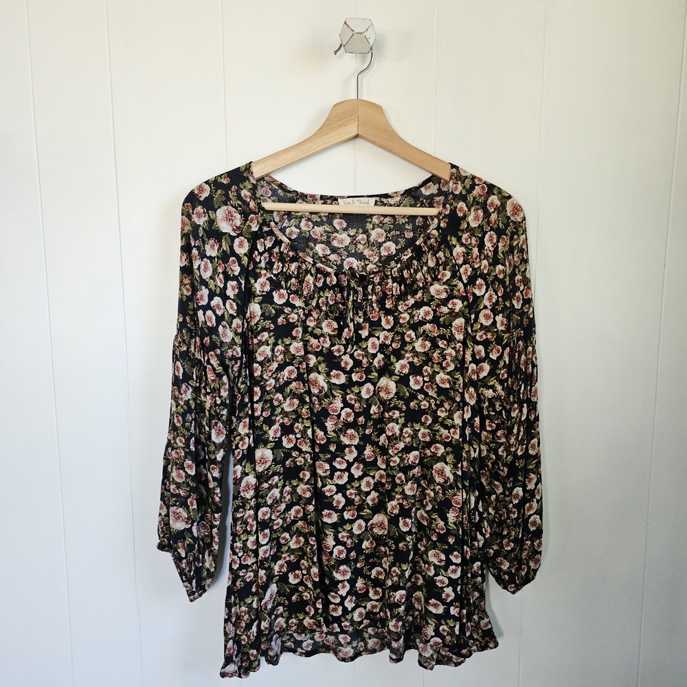 ☆ HEM & THREAD Floral Peasant Top